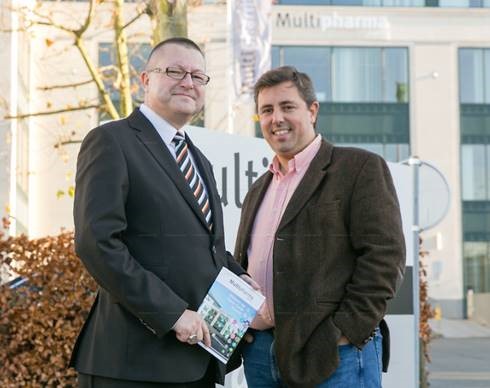 Foto (vlnr): Dirk De Boeck (Sales Director Benelux – Damovo) en Tanguy Hermanns (HR Service Center Manager en Program manager NwoW bij Multipharma)