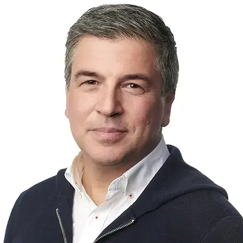Simon Paris